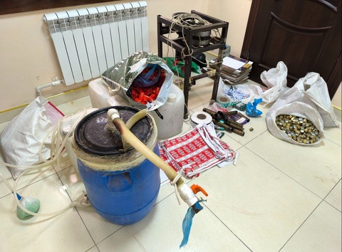 Qashqadaryoda qoʻlbola aroq tayyorlab kelganlar qoʻlga tushdi