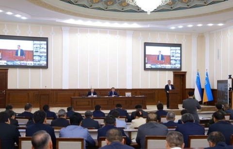 Халық пенен пикирлесиў системасын нәтийжели шөлкемлестириў мәселелери додаланды