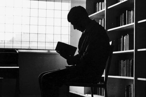 Может быть сокращен срок наказания для некоторых осужденных, читающих книги