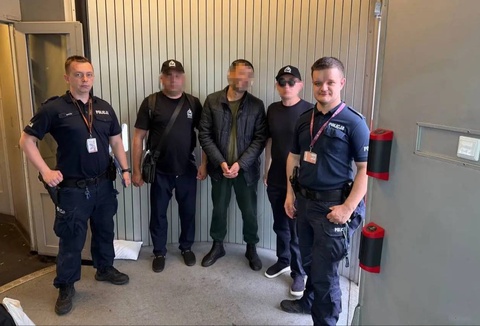 Ҷинояткоре, ки барои қаллобии калон ҷустуҷӯ мешуд, аз Полша ба Ӯзбекистон истирдод карда шуд