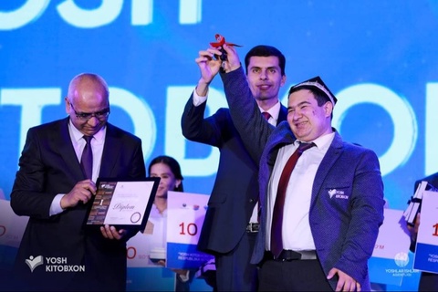 Китапқумарлар, келди бизиң дәўир-дәўранлар