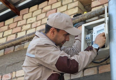 “Hududiy elektr tarmoqlari” elektr hisoblagichlarni xonadondan tashqarida o‘rnatish talabiga izoh berdi