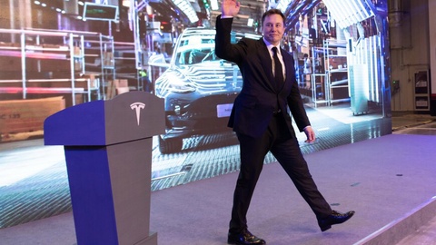 Ilon Mask Twitter bosh direktori lavozimini tark etadi