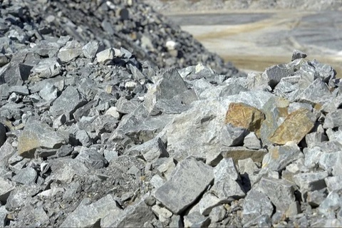 Ўзбекистон литий қазиб олишни бошламоқчи