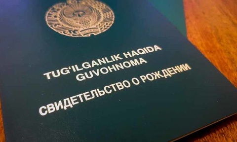 38 yoshli fuqaro birinchi marta guvohnoma oldi