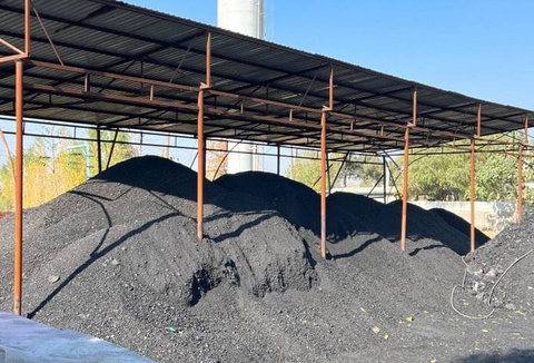 В Андижанской области руководители трех складов разворовали уголь на более чем 960 млн сумов