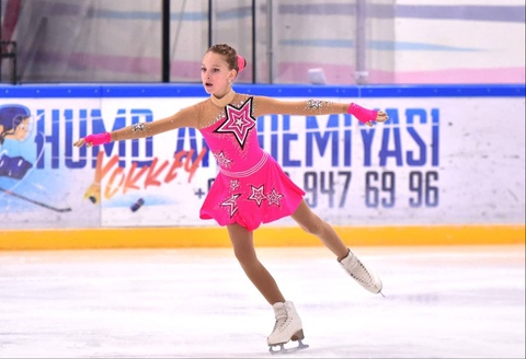 В Ташкенте определены победители чемпионата Узбекистана по фигурному катанию