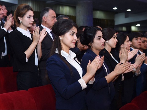 Фаъолони ҳаракати «Оқила аёл» бо пардохтҳои пулӣ ҳавасманд гардонда мешаванд