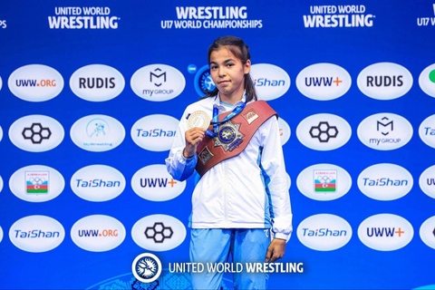 Мухлиса Машарипова завоевала золото чемпионата мира по борьбе среди спортсменов U17