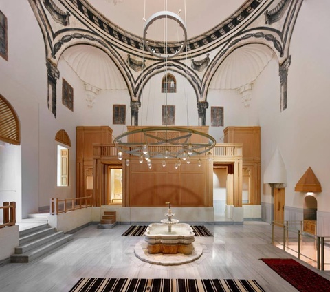 Кўп асрлик ҳаммомлар ва шифобахш термал булоқлар маскани