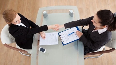 Ishga qabul qilinayotganda kimlarga  sinov muddati belgilanmaydi?