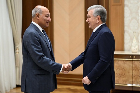 Ўзбекистон Президенти маслаҳатчи Сума Чакрабарти билан учрашув ўтказди