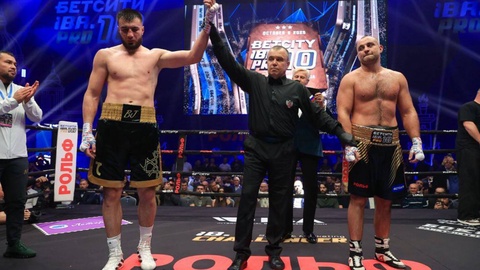 Баходир Жалолов бо қарори ягдилонаи ҳакамон бар Кудухов пирӯз шуд