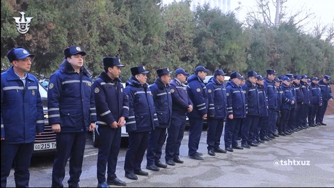 Арнайы топ автобустарда қолма-қол ақшаны қабылдаудың шектелуін түсіндіруге кірісті