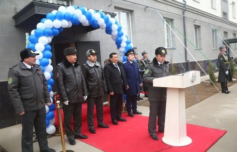 Нөкисте әскерий хызметкерлерге турақ жайлар пайдаланыўға тапсырылды