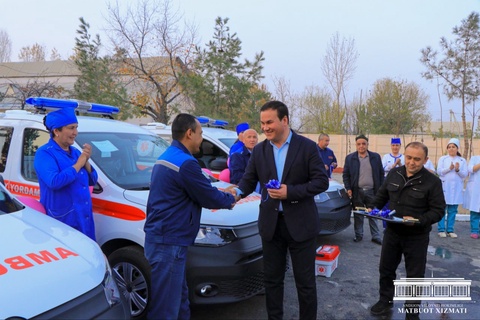 Асакаға жаңа маркадағы жедел жәрдем көліктері жеткізілді