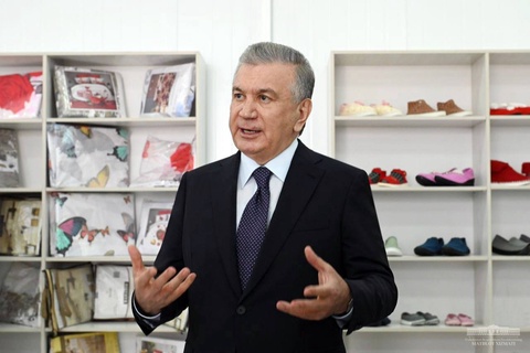 Президент бо ҳалли масъалаҳои шуғли аҳолӣ дар маҳалла шинос шуд