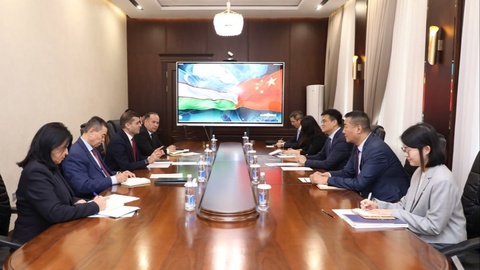 Хитой жарроҳлари Ўзбекистонда юрагида нуқсони бор 500 нафар болани операция қилиши мумкин