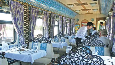 Turistik charter poyezd harakati tashkil etildi