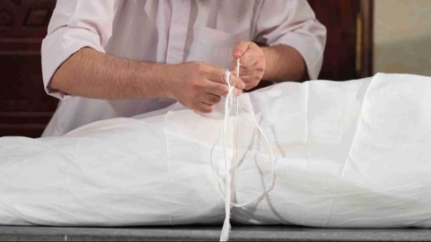 Xorijda vafot etgan oʻzbekistonliklarni vatanga qaytarish bahonasida pul yigʻayotganlardan ogohlantirish berildi