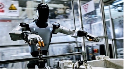 Хитойда электромобилларни йиғишда гуманоид роботлардан фойдаланилмоқда