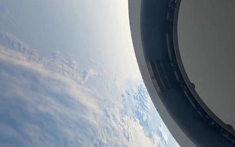 SpaceX астронавтлари Антарктида устидаги парвознинг илк суратларини намойиш этишди