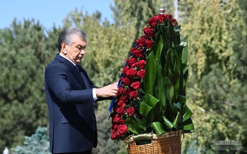 Tribute paid to the memory of the First President