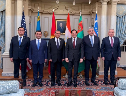 Дар Вашингтон 10-солагии платформаи C5+1 ҷашн гирифта шуд