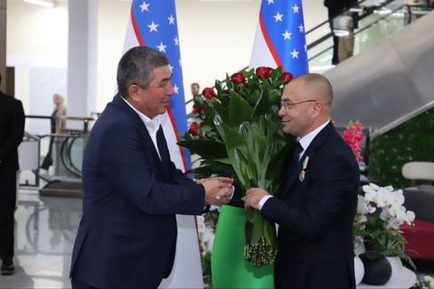 President awarded Jizzakh entrepreneur with "Do‘stlik" Order