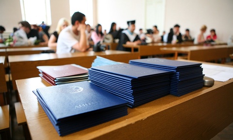 Өзбекстанлылардың көпшилиги дипломы бойынша ислемейди - изертлеў