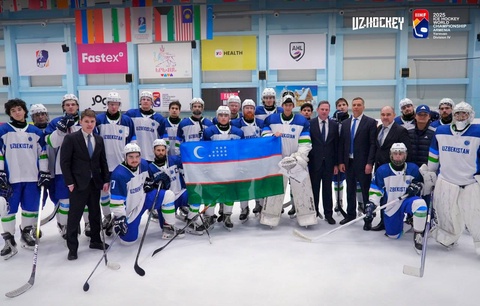 Сборная Узбекистана выиграла чемпионат мира по хоккею в IV дивизионе