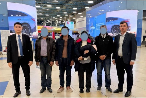 Ӯзбекистониҳое, ки дар Қазоқистон ба душвориҳо рӯ ба рӯ шуданд, ба Ватан баргаштанд