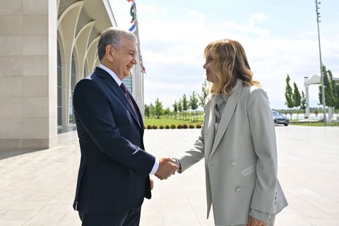 Италия Премьер-Министрін салтанатты қарсы алу рәсімі өтті