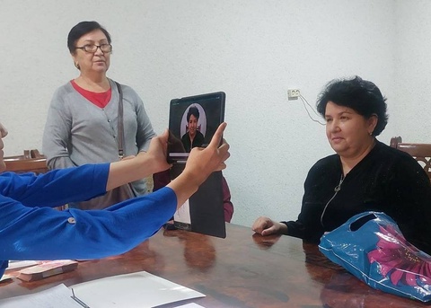 В Узбекистане запущен новый порядок выплаты пенсий наличными по Face-ID