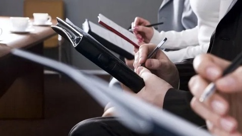 24 ta davlat boshqaruvi organining tashkiliy boʻysunuvi oʻzgaradi