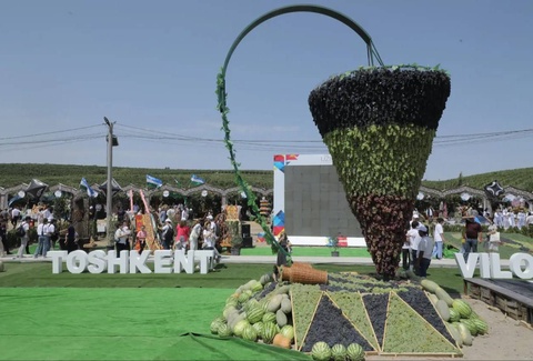 Дар вилояти Тошканд фестивали «Узум сайли» баргузор мешавад