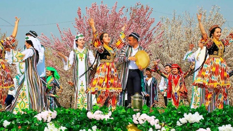 In Tashkent, festive events are organized in honor of Navruz in a number of recreation areas