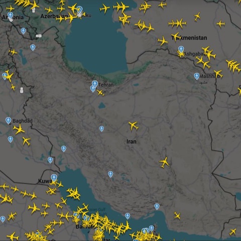 Иран закрыл своё воздушное пространство: ряд авиарейсов вернулся обратно