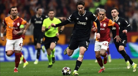 «Галатасарай» в большинстве громит «Ювентус» в Стамбуле