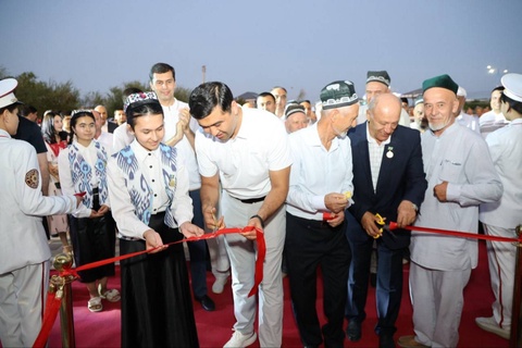 В Навбахорском районе Навоийской области открылся Центр молодежи