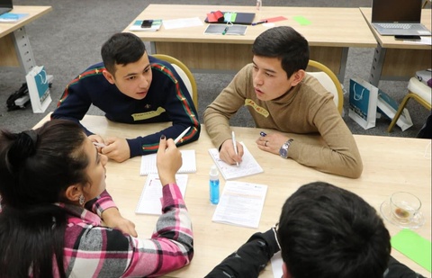 Ташкент, Жызақ және Сырдария қалаларында жұмыс істейтін журналистер мен блогерлер үшін кезекті тренингтер басталды.