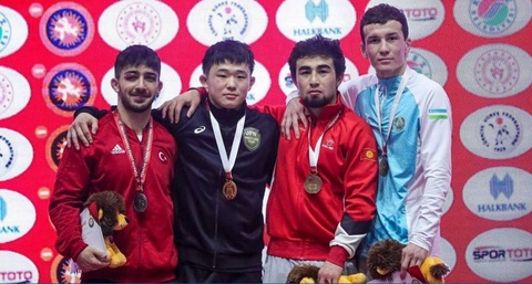 Паҳлавонони Ӯзбекистон мусобиқаи байналмилалӣ дар Туркияро бо 5 медал ҷамъбаст карданд