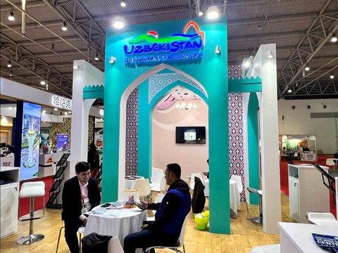 Туризм соҳаси вакиллари Хитойда халқаро туризм ярмаркасида иштирок этди