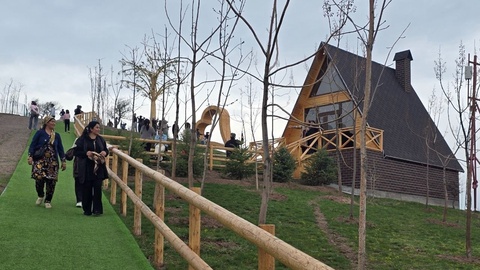 Женщины из Навои отдыхали в Бостанлыке