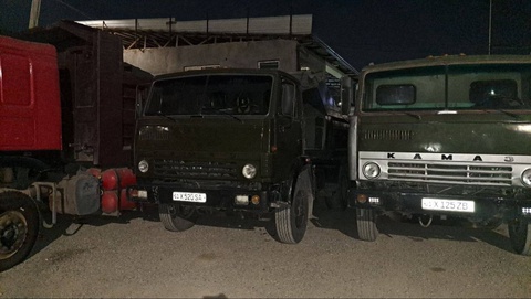 Қоидаларни менсимай ҳаракатланган “Камаз”лар жарима майдонига жойлаштирилди