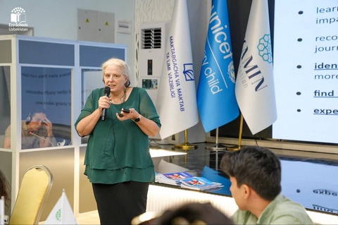 В Узбекистане стартовал образовательный лагерь для Молодых экочемпионов