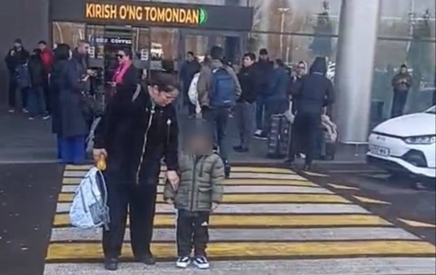 Туркияда онаси вафот этиб, болалар уйига жойлаштирилган 5 ёшли бола Ўзбекистонга қайтарилди