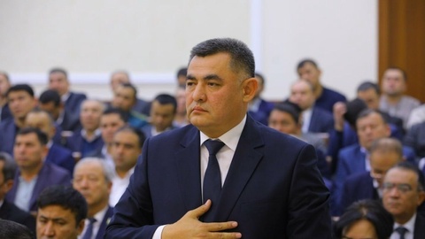 Наманган шаҳрининг собиқ ҳокими Анвар Отаходжаевга нисбатан 11 йилга озодликдан маҳрум қилиш жазоси тайинланди