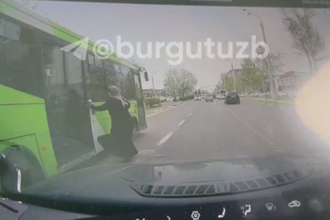 Toshkentda piyodalarga yoʻl bermagan avtobus haydovchisi ishdan boʻshatildi