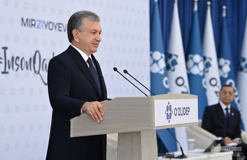 Shavkat Mirziyoyev buxoroliklarni o‘zining saylovoldi dasturi bilan tanishtirdi